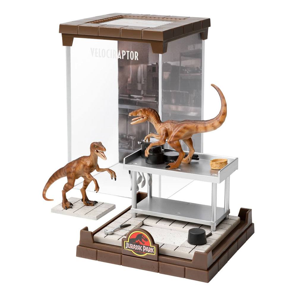 Jurassic Park Diorama - Velociraptor
