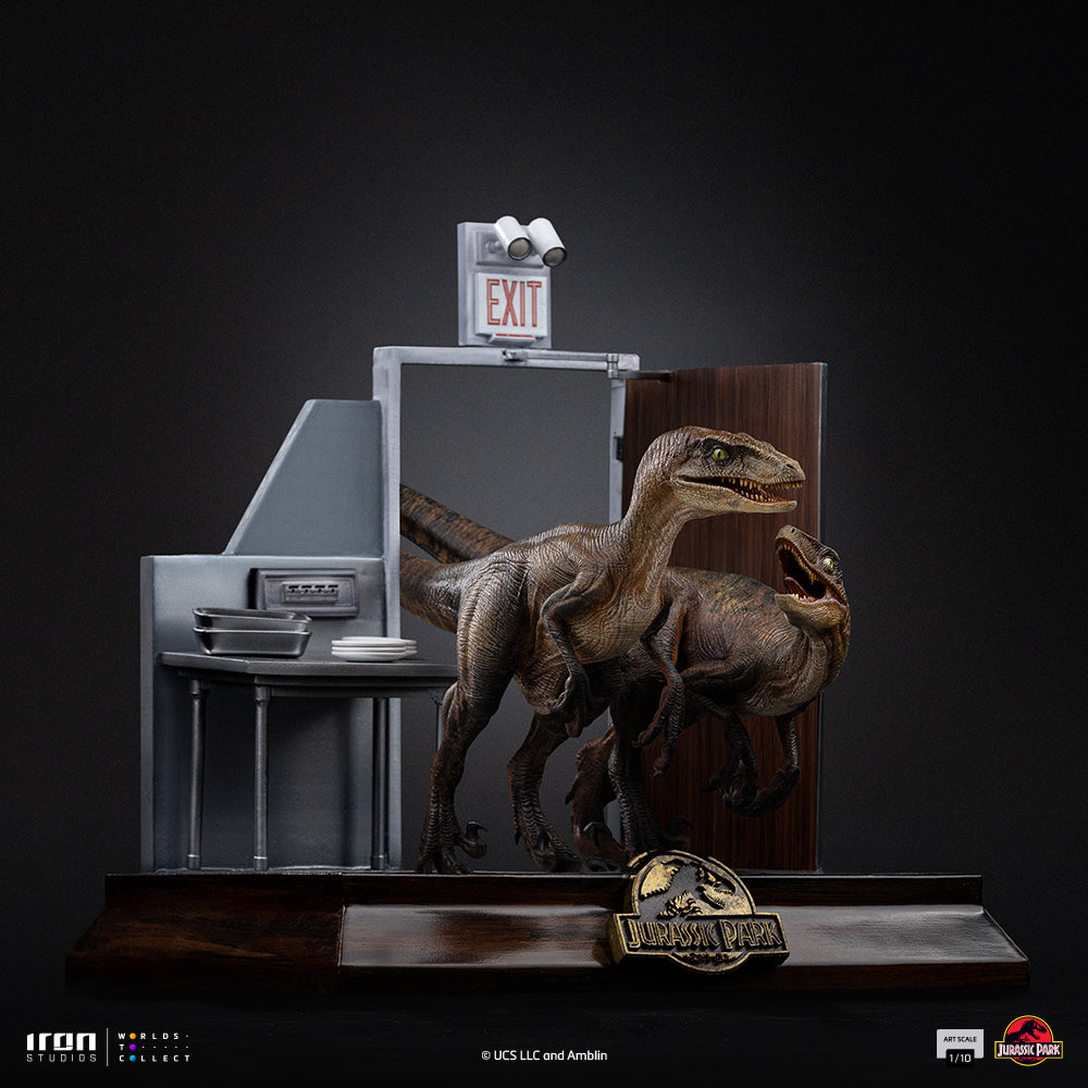 Statue Raptors at the Kitchen's Door - Jurassic Park - Art Scale 1/10 - Jurassic World