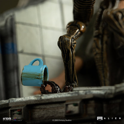 Statue Ellen Ripley and Dog Alien - Alien 3 - Art Scale 1/10 - Predator