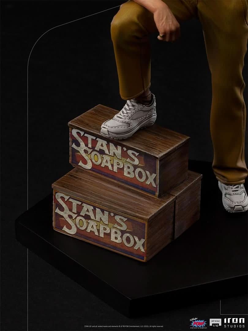 Stan Lee Statue - Art Scale 1/10 - Marvel