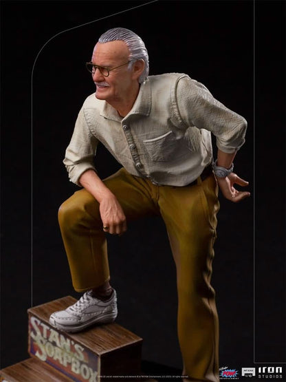 Stan Lee Statue - Art Scale 1/10 - Marvel