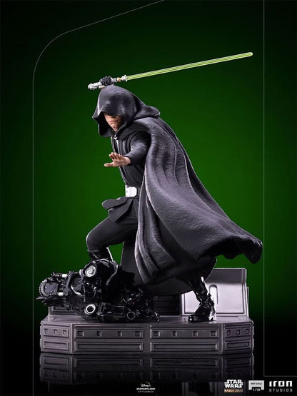 Luke Skywalker Battle Version Statue - Star Wars: The Mandalorian - Art Scale 1/10