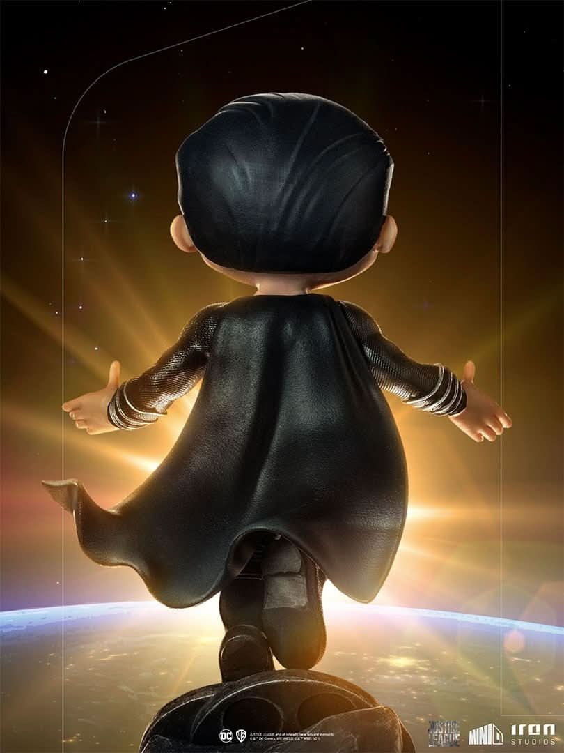 Superman Black Suit Figurine - Zack Snyder's Justice League - Mini Co.