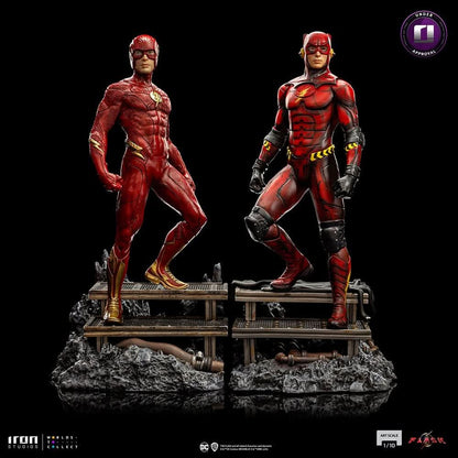 Statue Flash Alternate Version - The Flash Movie - Art Scale 1/10 - DC Comics