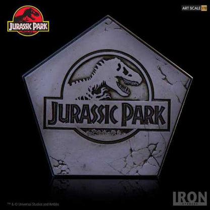 Ian Malcolm Statue - Jurassic Park - Art Scale 1/10