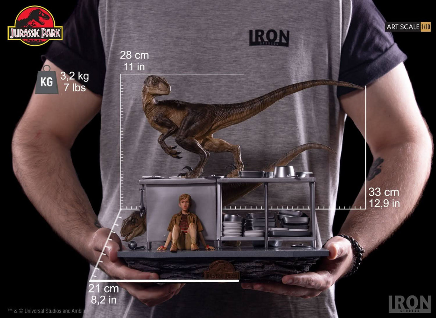 Velociraptors Statue in the Kitchen Diorama - Jurassic Park - Art Scale 1/10