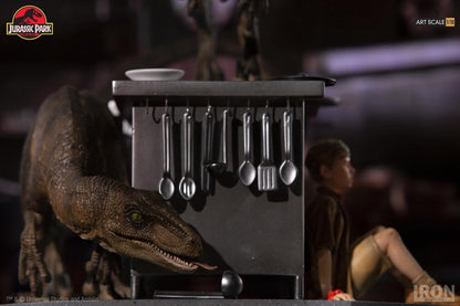 Velociraptors Statue in the Kitchen Diorama - Jurassic Park - Art Scale 1/10