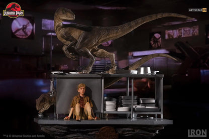 Velociraptors Statue in the Kitchen Diorama - Jurassic Park - Art Scale 1/10