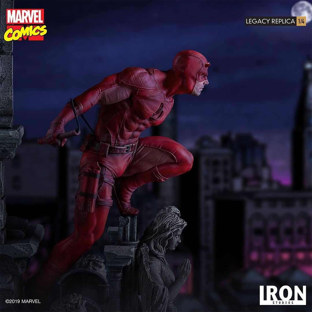 Daredevil Statue - Marvel Comics - Legacy Replica 1/4