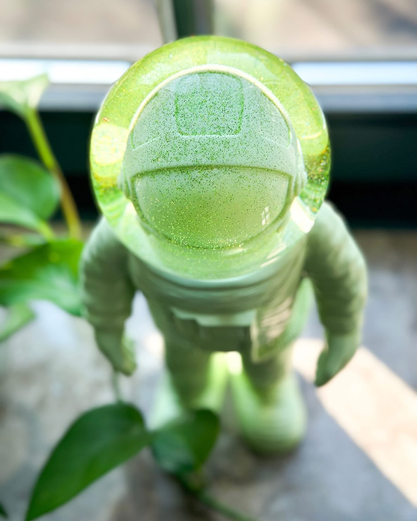 Boule à Neige Astronaute Géant Vert