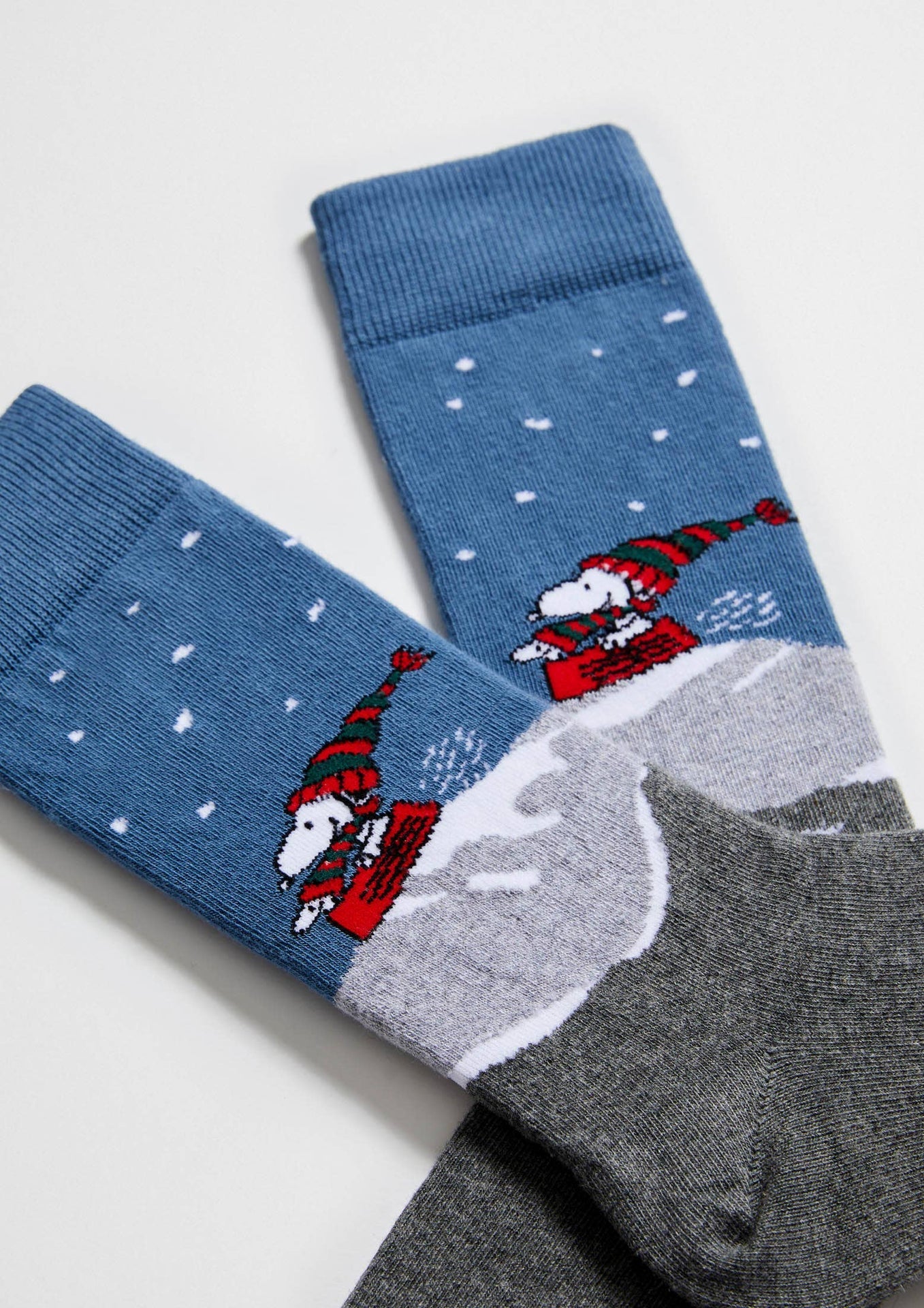BeSnoopy Skiing Socks