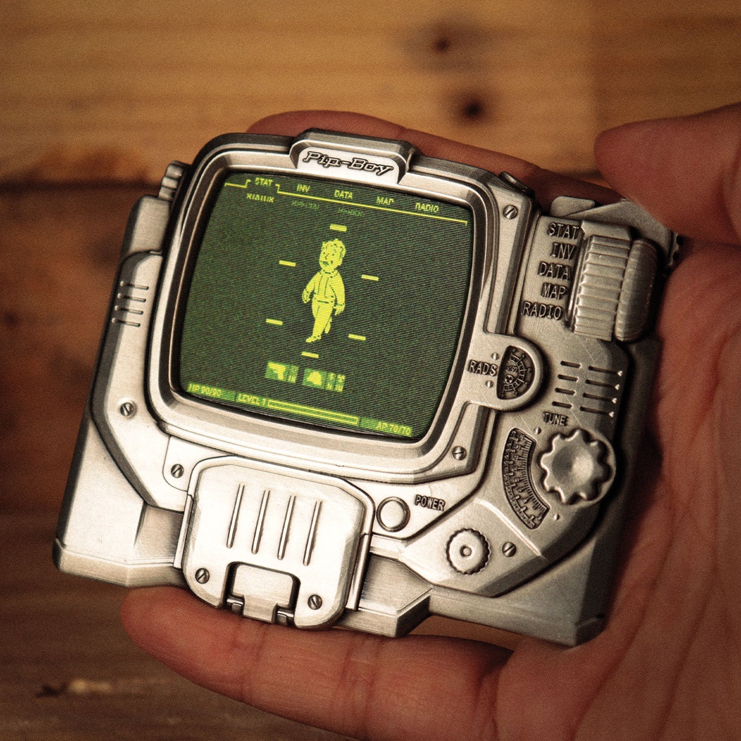 Objet collector Fallout - Pip-Boy Lenticular Ingot - Health VariantLObjet collector Fallout - Pip-Boy Lenticular Ingot - Health VariantiObjet collector Fallout - Pip-Boy Lenticular Ingot - Health VariantnObjet collector Fallout - Pip-Boy Lenticular Ingot - Health VariantgObjet collector Fallout - Pip-Boy Lenticular Ingot - Health VariantoObjet collector Fallout - Pip-Boy Lenticular Ingot - Health VarianttObjet collector Fallout - Pip-Boy Lenticular Ingot - Health Variant Objet collector Fallout - Pip-Boy Le