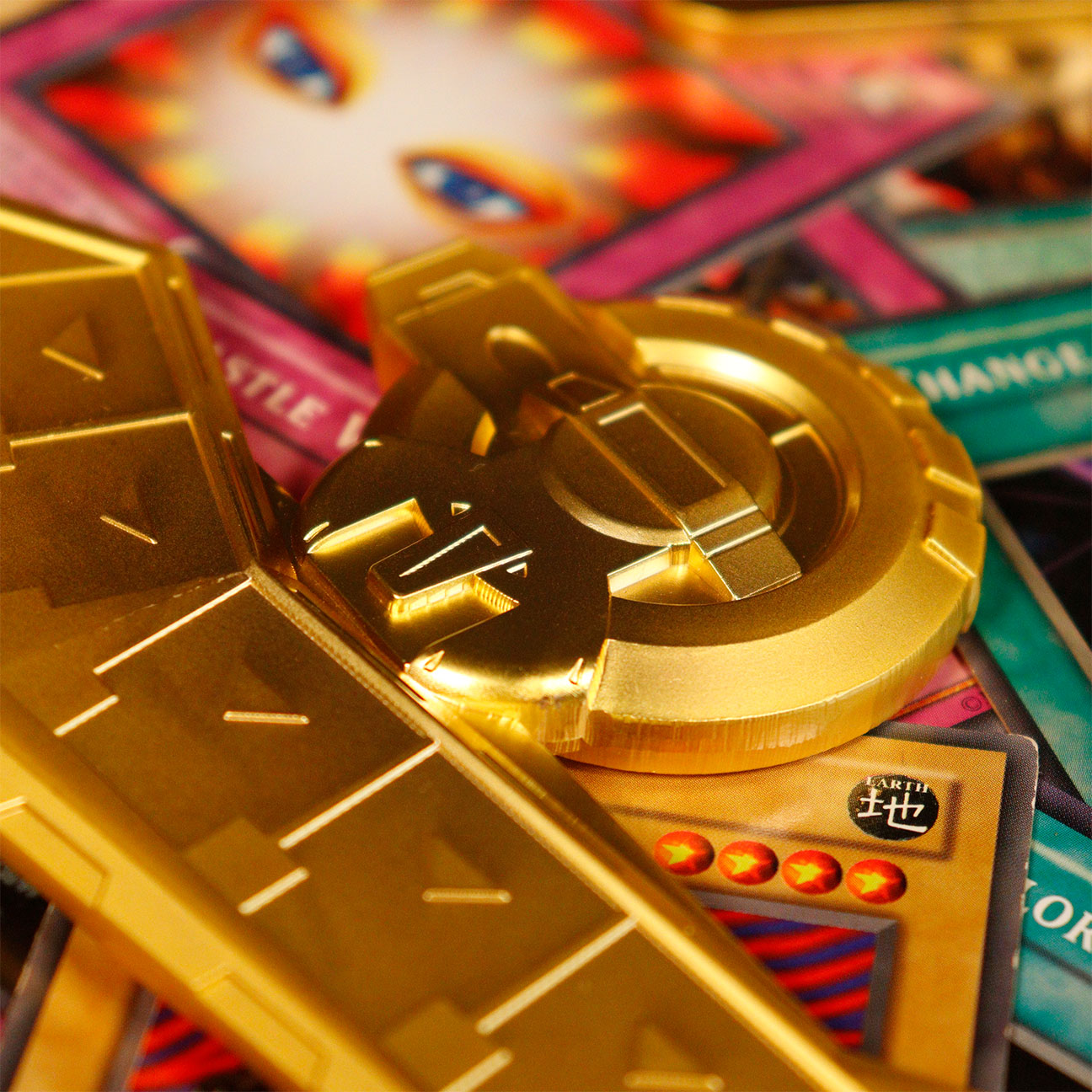 Réplique collector Yu-Gi-Oh! - 24K Gold Plated Duel Disk Mini