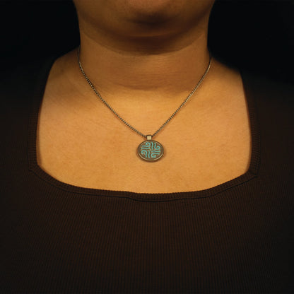 Collier Avatar : Le Dernier Maître de l’Air - Glow-in-the-Dark ElementsBCollier Avatar : Le Dernier Maître de l’Air - Glow-in-the-Dark ElementsiCollier Avatar : Le Dernier Maître de l’Air - Glow-in-the-Dark ElementsjCollier Avatar : Le Dernier Maître de l’Air - Glow-in-the-Dark ElementsoCollier Avatar : Le Dernier Maître de l’Air - Glow-in-the-Dark ElementsuCollier Avatar : Le Dernier Maître de l’Air - Glow-in-the-Dark Elements Collier Avatar : Le Dernier Maître de l’Air - Glow-in-the-Dark ElementscCollier 