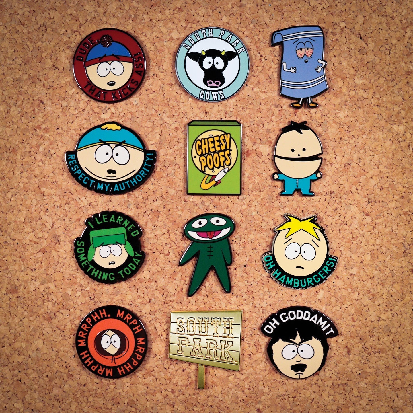 Display de 12 blind boxes South Park - pin’s mystère - mise en situation 1