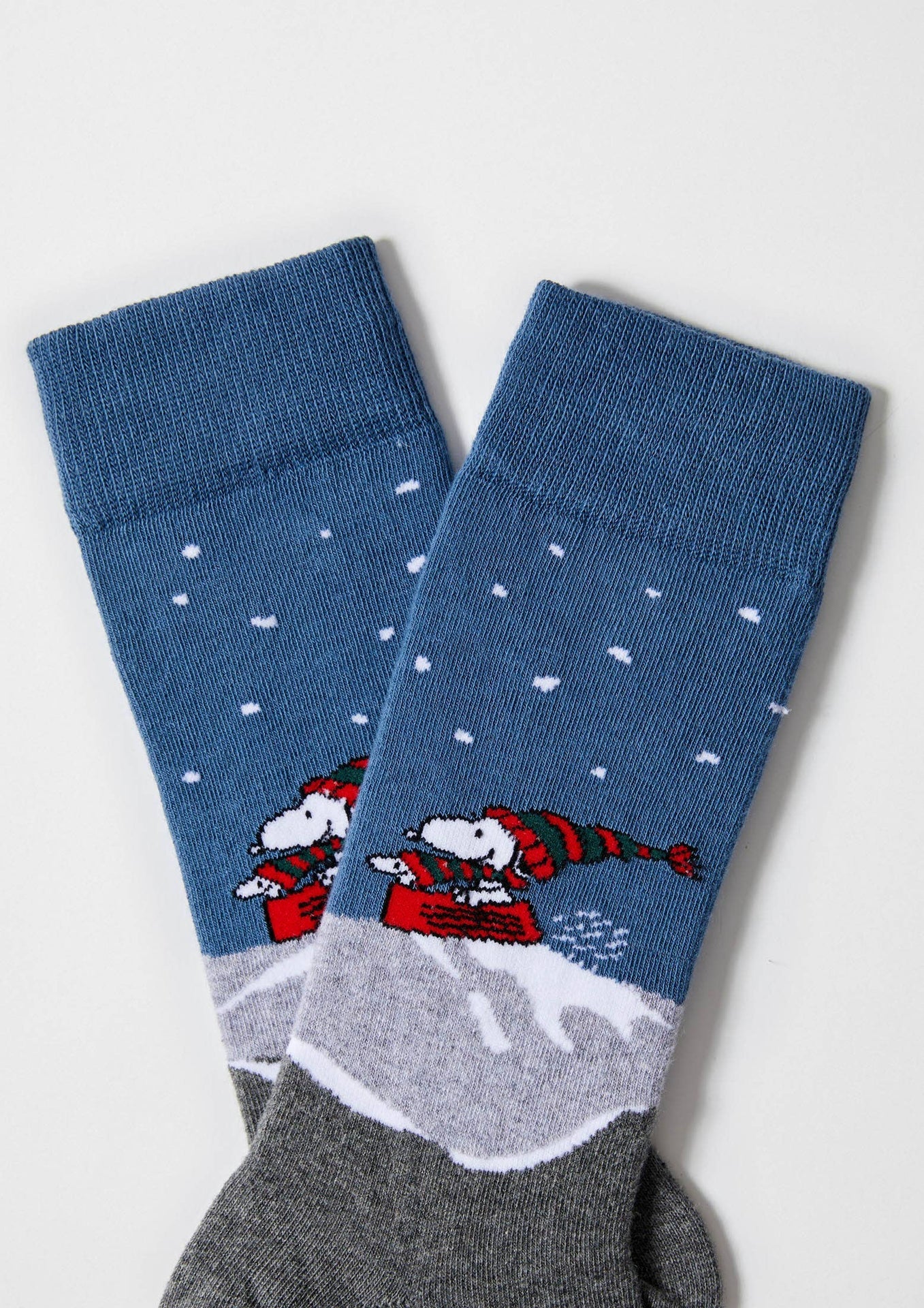 BeSnoopy Skiing Socks