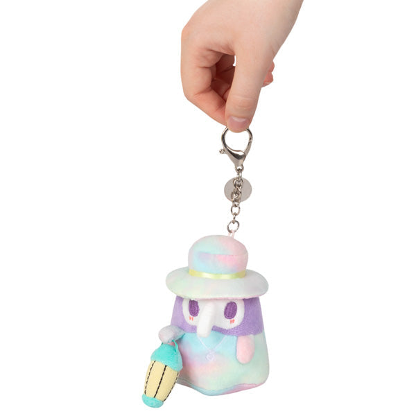 Peluche Micro Squishable – Docteur de la Peste Tie-Dye