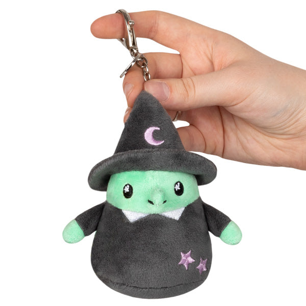 Peluche Micro Squishable – Sorcière