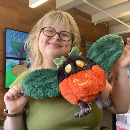 Mini Peluche Squishable – Mothman Citrouille