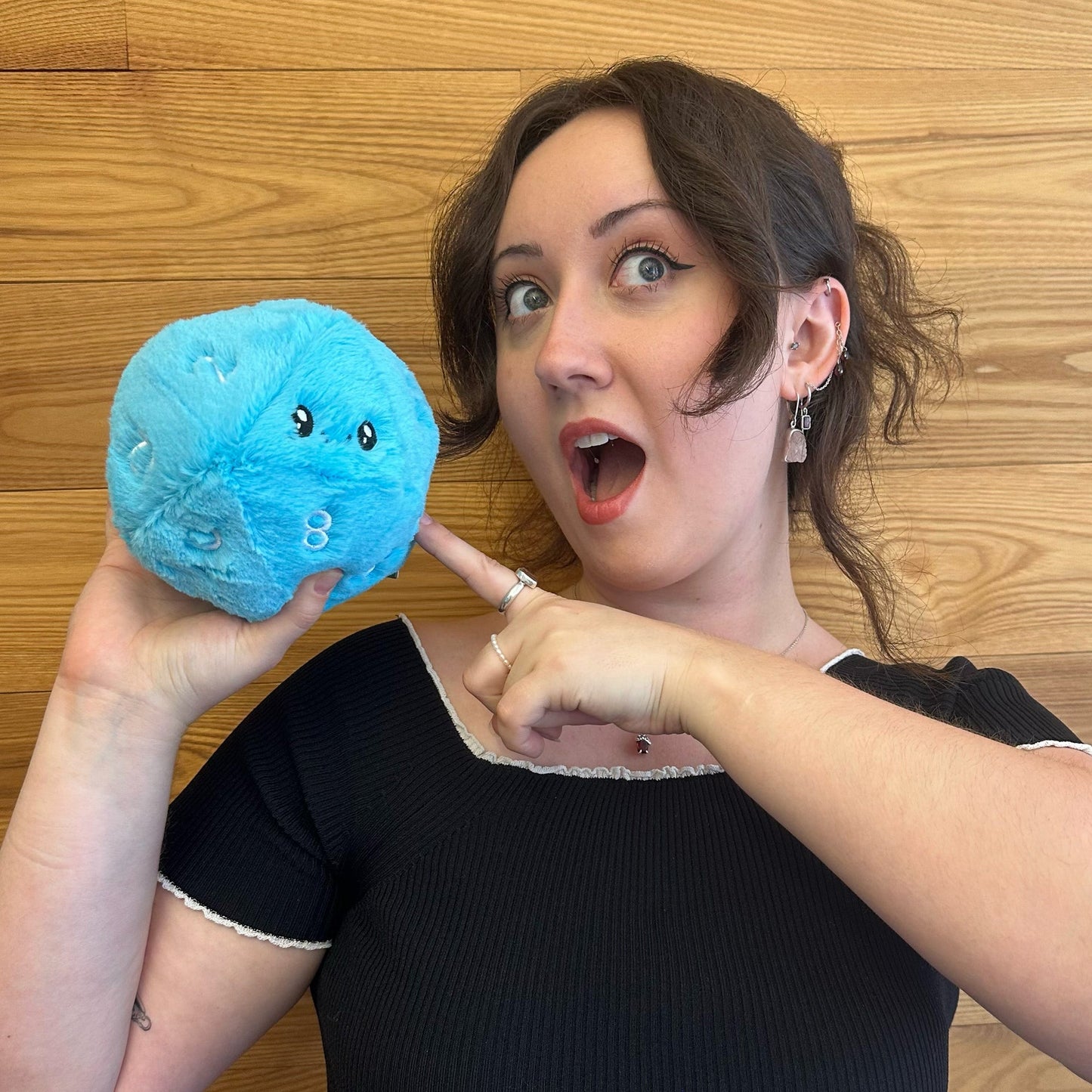 Peluche Snacker Squishable – Dé D20 S1E4