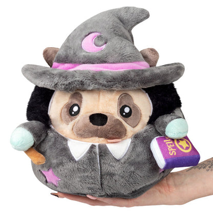 Peluche Undercover Squishable – Carlin en Sorcière