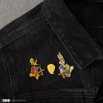 Pin’s Bugs Bunny et Daffy Duck à Warner Bros