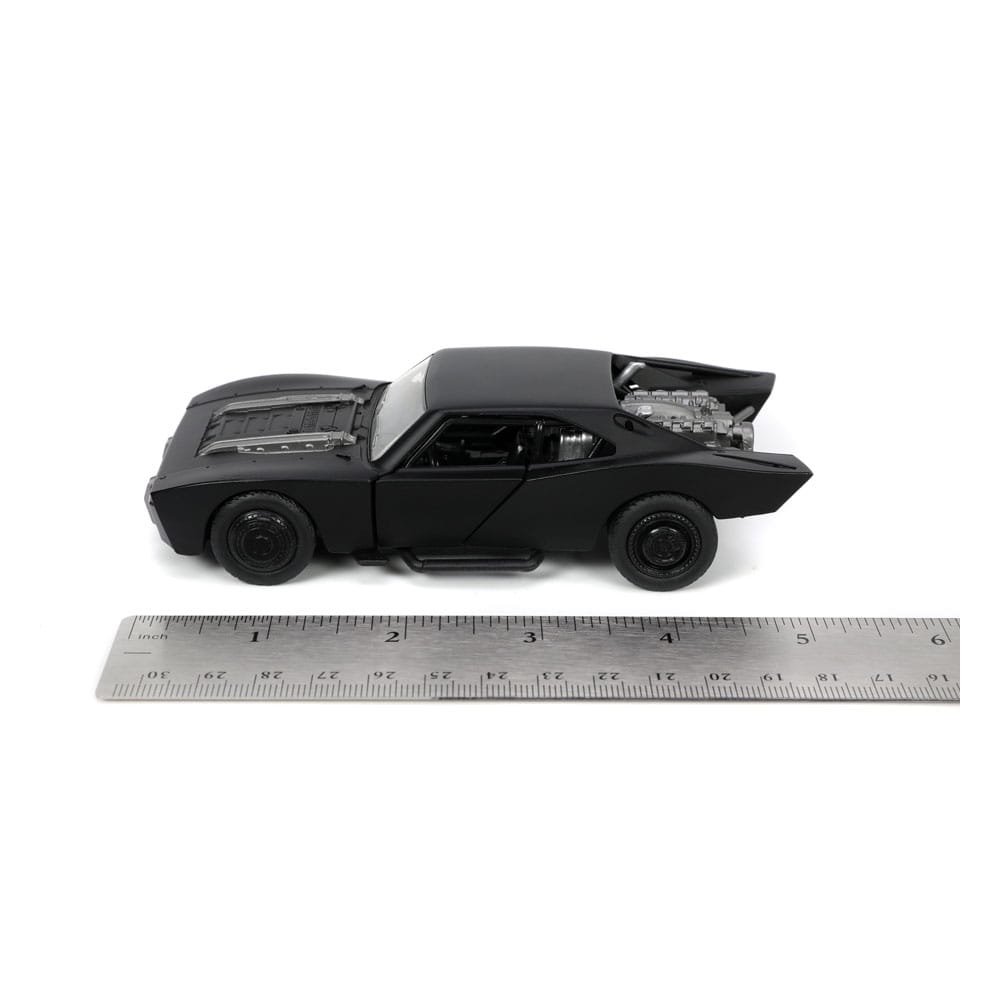 Batman & Batmobile 1:32