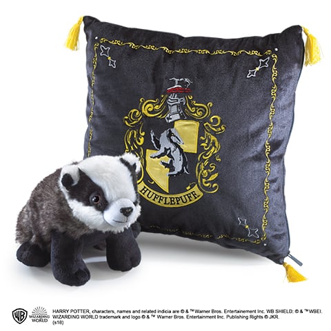 HARRY POTTER Peluche & coussin 34x34 Poufsouffle